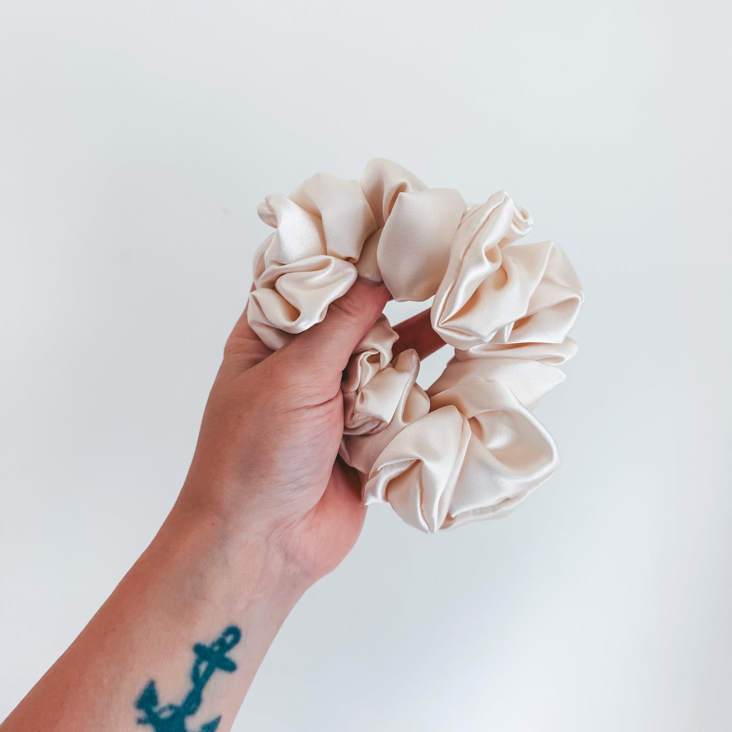 IVORY SATIN | Scrunchie