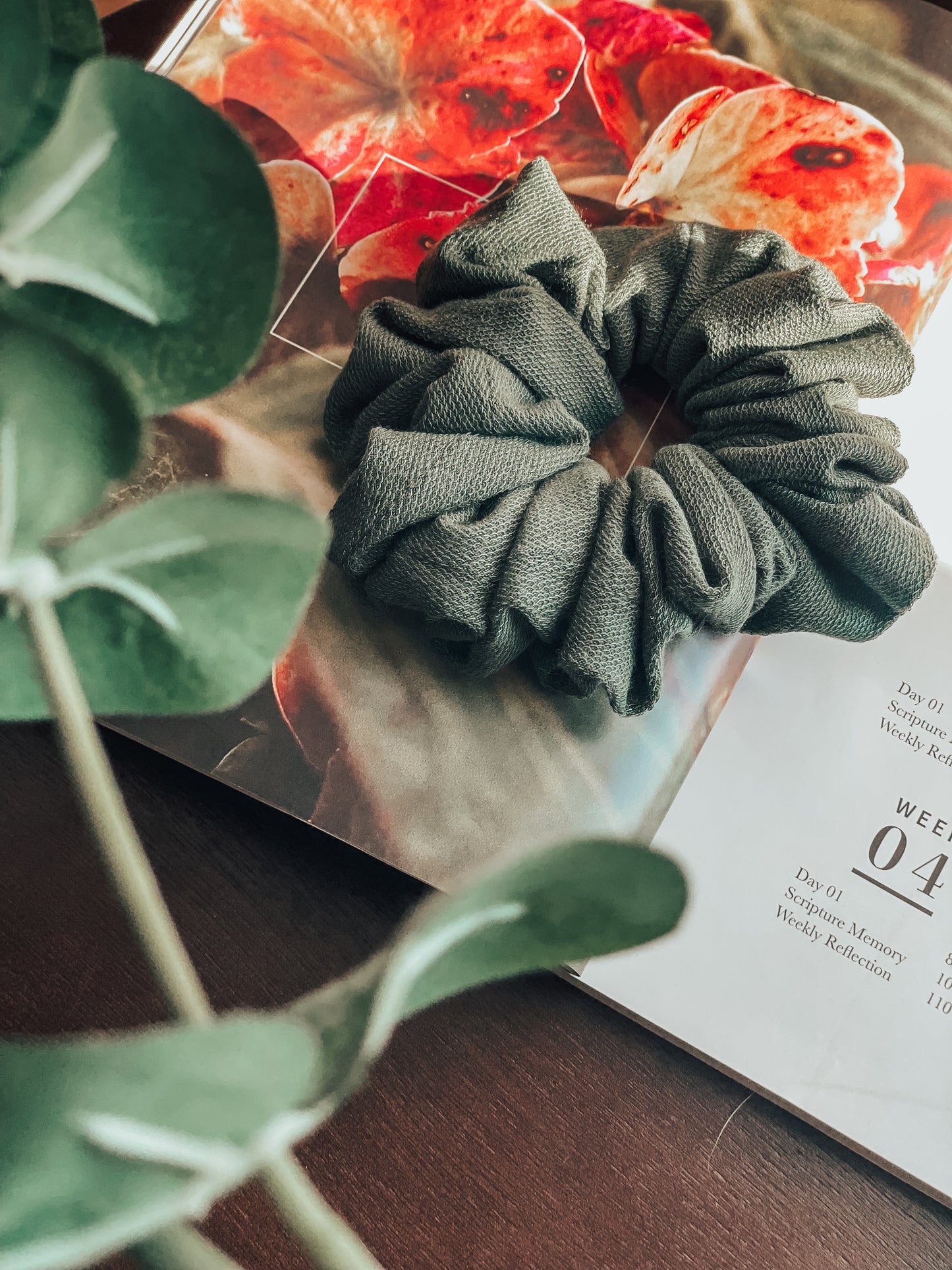 OLIVE | French Terry Scrunchie