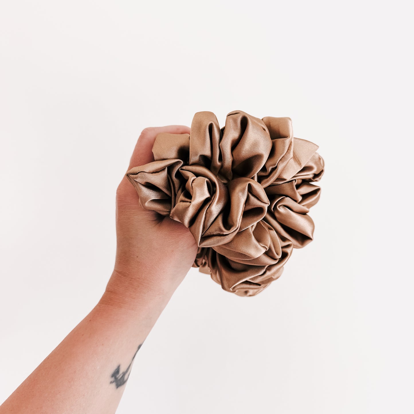 MOCHA | Classic Rib Scrunchie