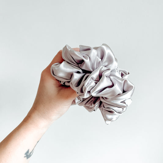 SILVER SATIN | Scrunchie