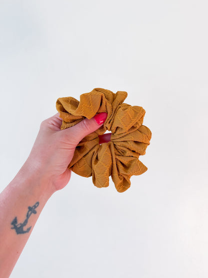 GEOMETRIC MUSTARD | Scrunchie