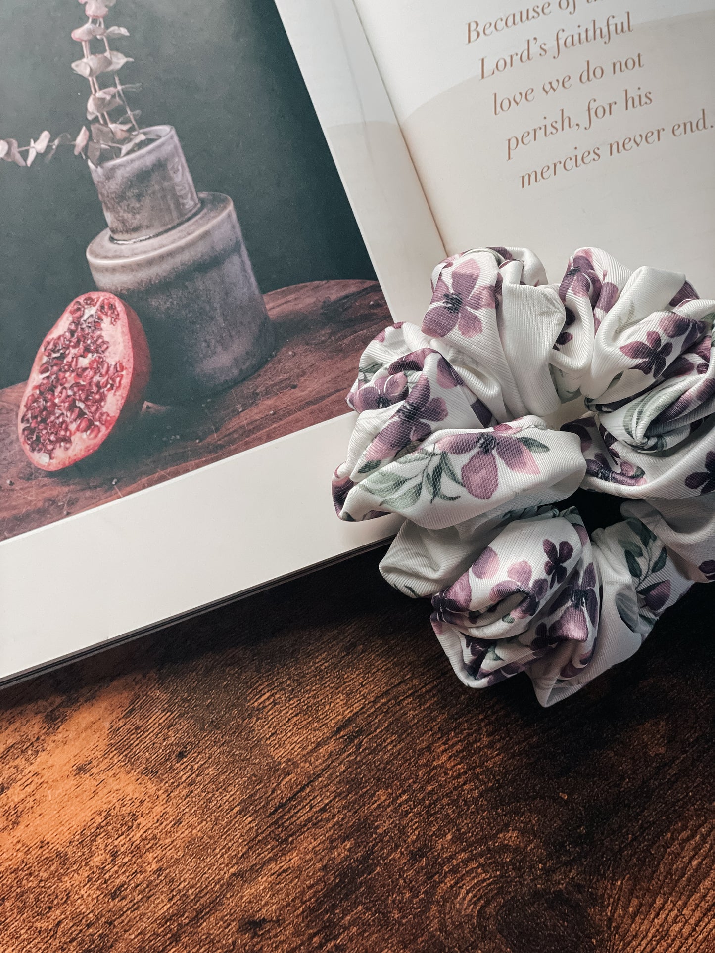 PLUM FLORAL | Classic Rib Scrunchie