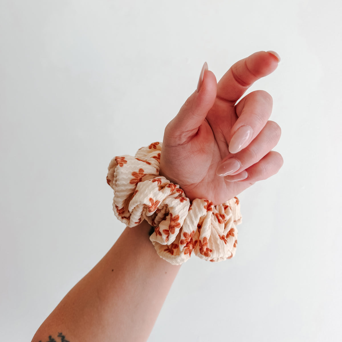 MINI RUST RETRO | Wave Ribbed Scrunchie