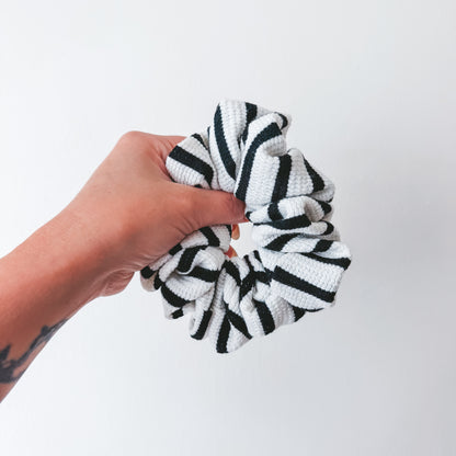 BLACK & WHITE STRIPED | Scrunchie