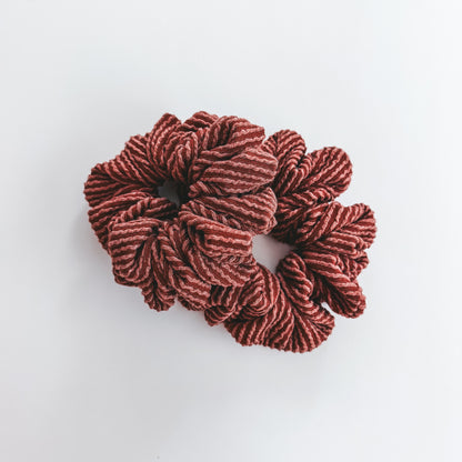CINNAMON | Wave Ribbed Scrunchie