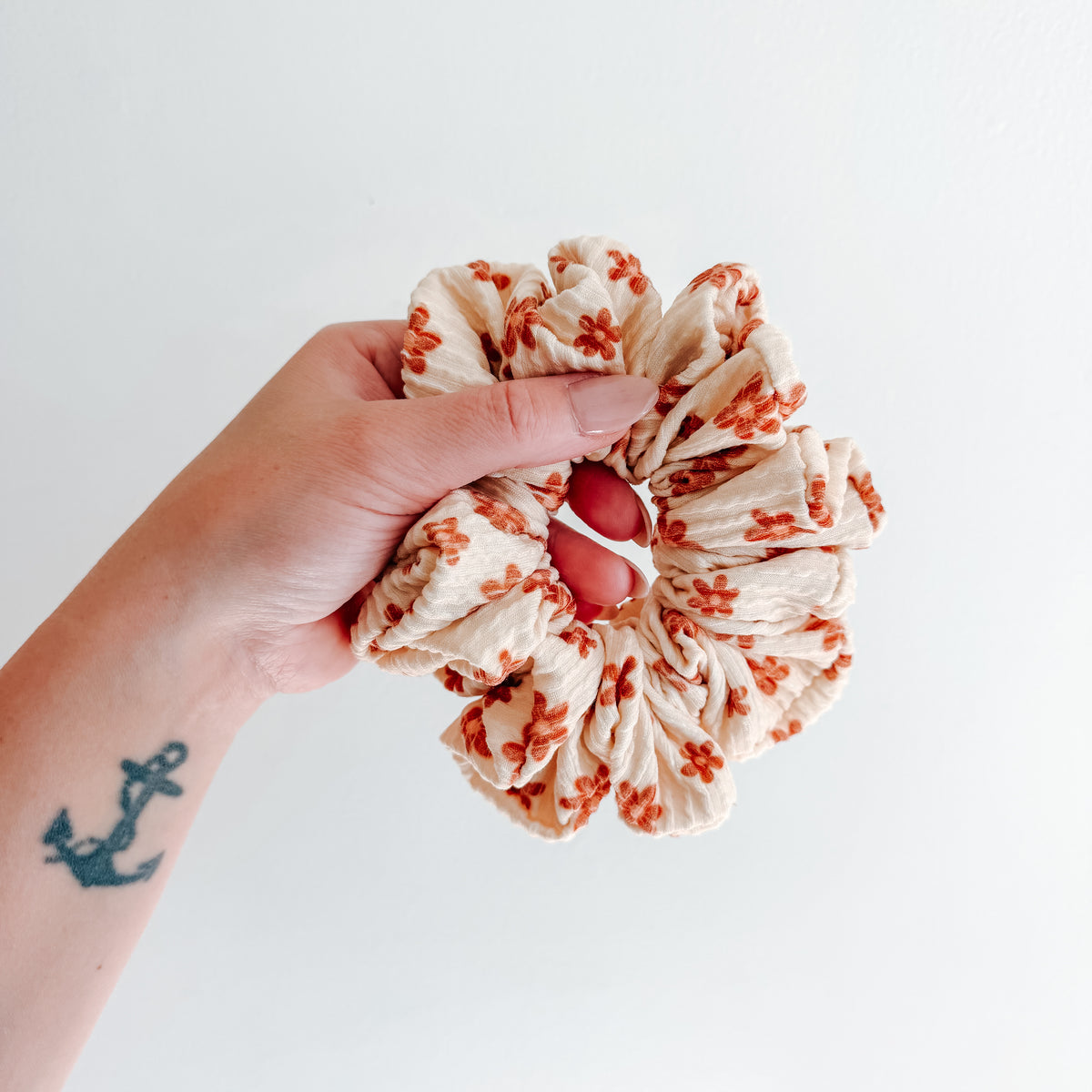 MINI RUST RETRO | Wave Ribbed Scrunchie