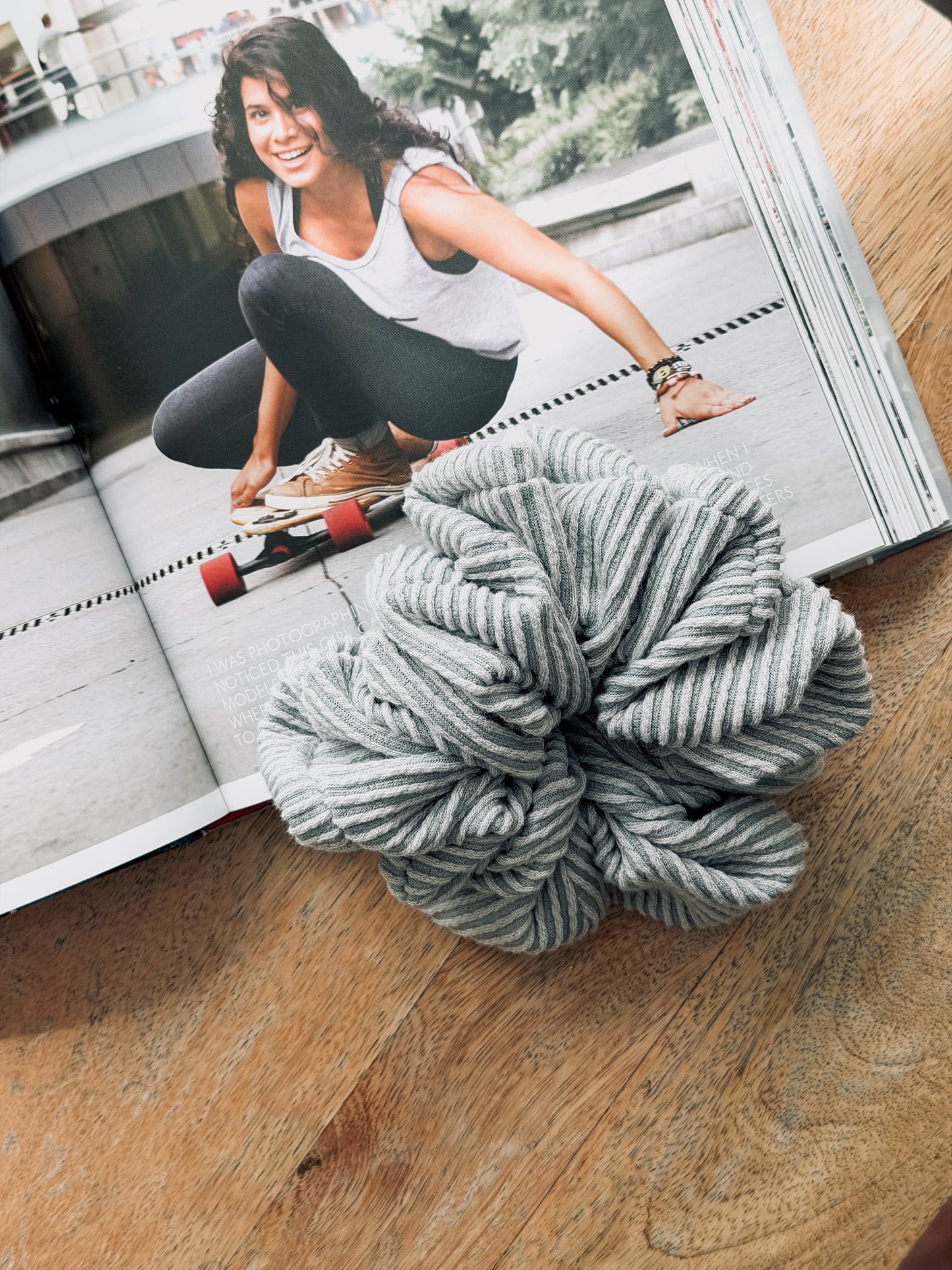 GRAY | Wave Ribbed Scrunchie