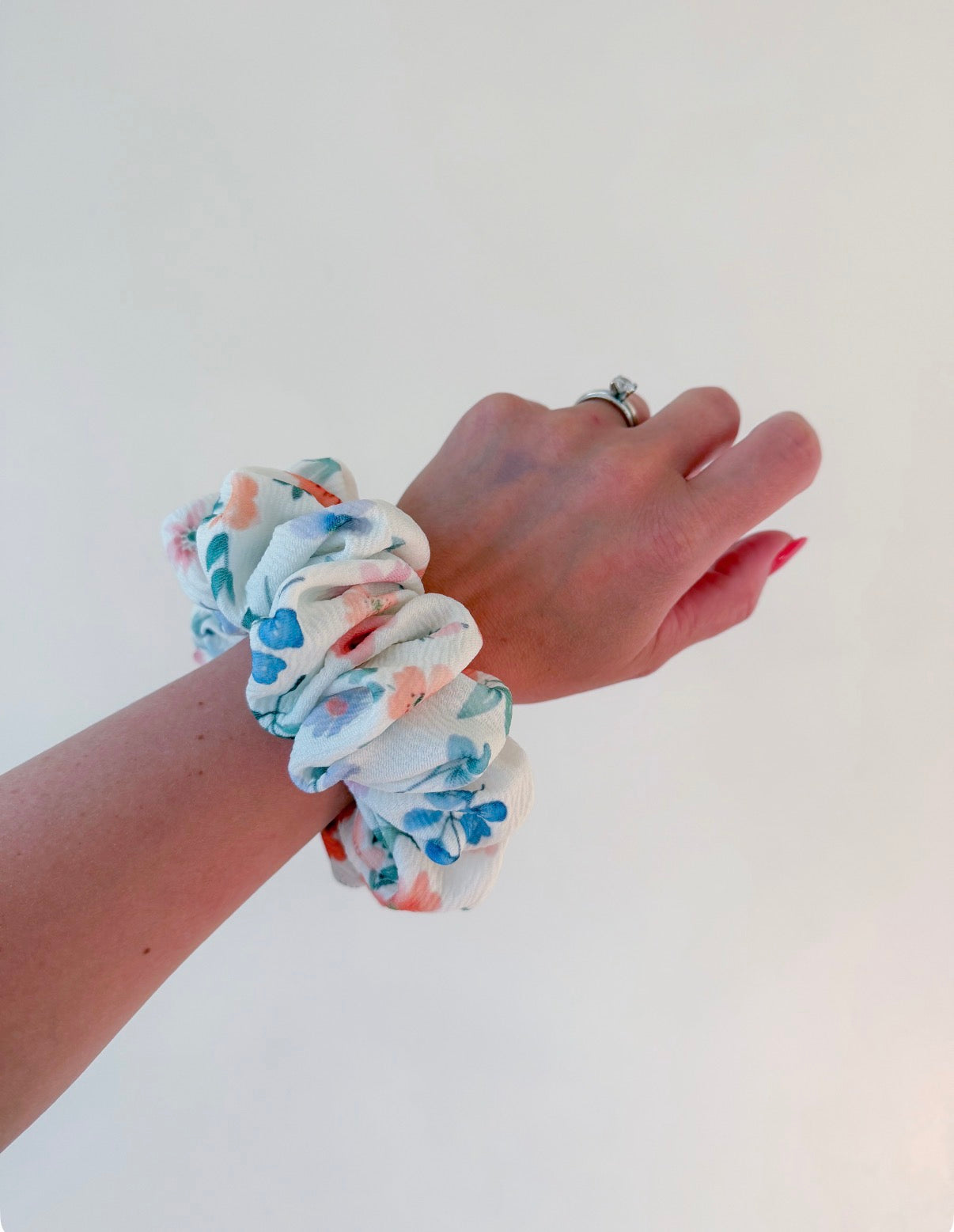 SPRING GARDEN | Scrunchie