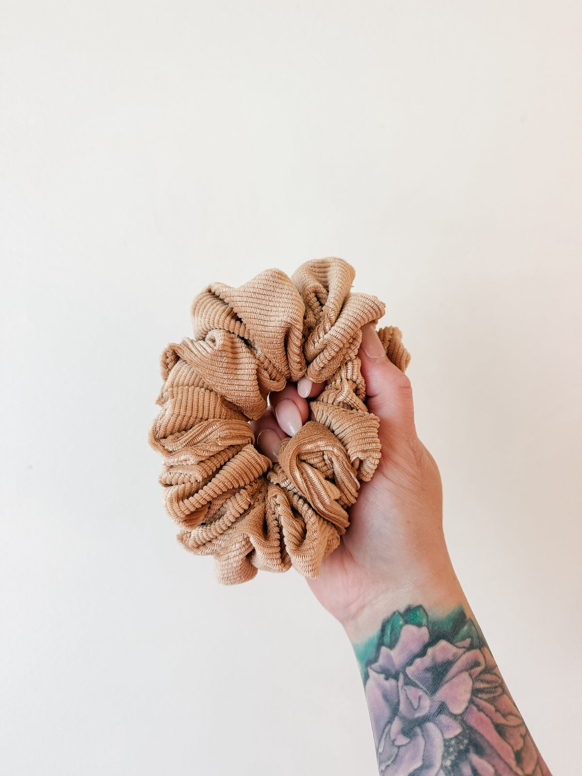 VINTAGE GOLD VELVET RIB | Scrunchie