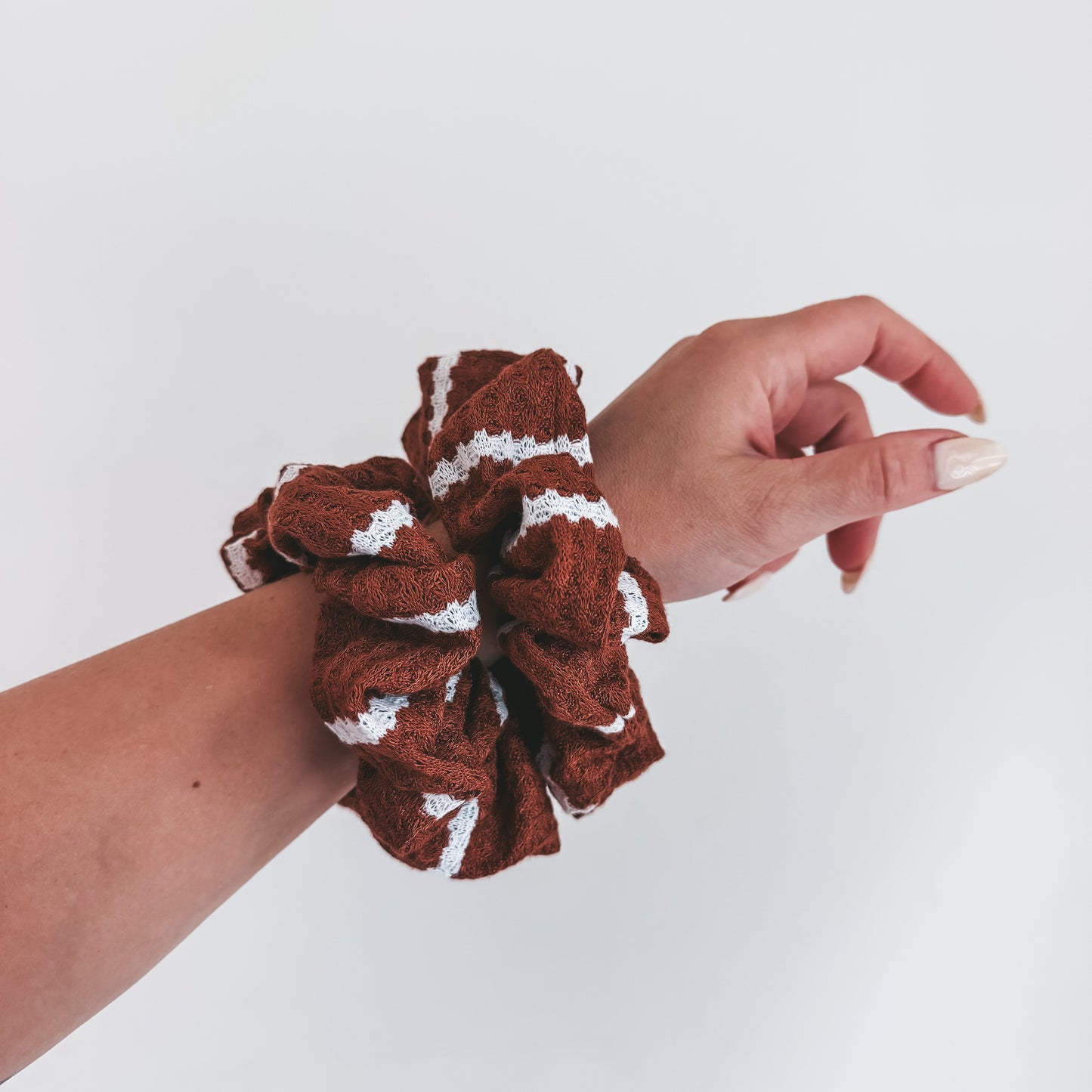 CHESTNUT STRIPES | Scrunchie