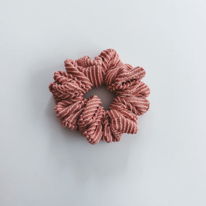 DUSTY ROSE | Wave Ribbed Scrunchie