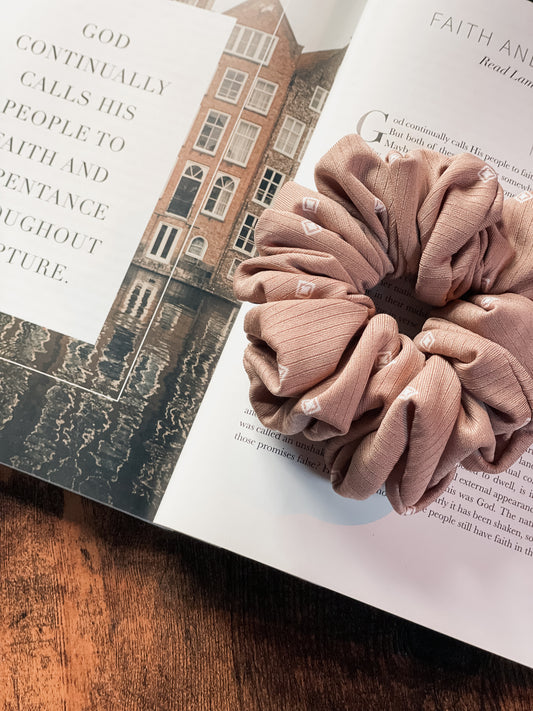 CAMEL DIAMOND | Classic Rib Scrunchie
