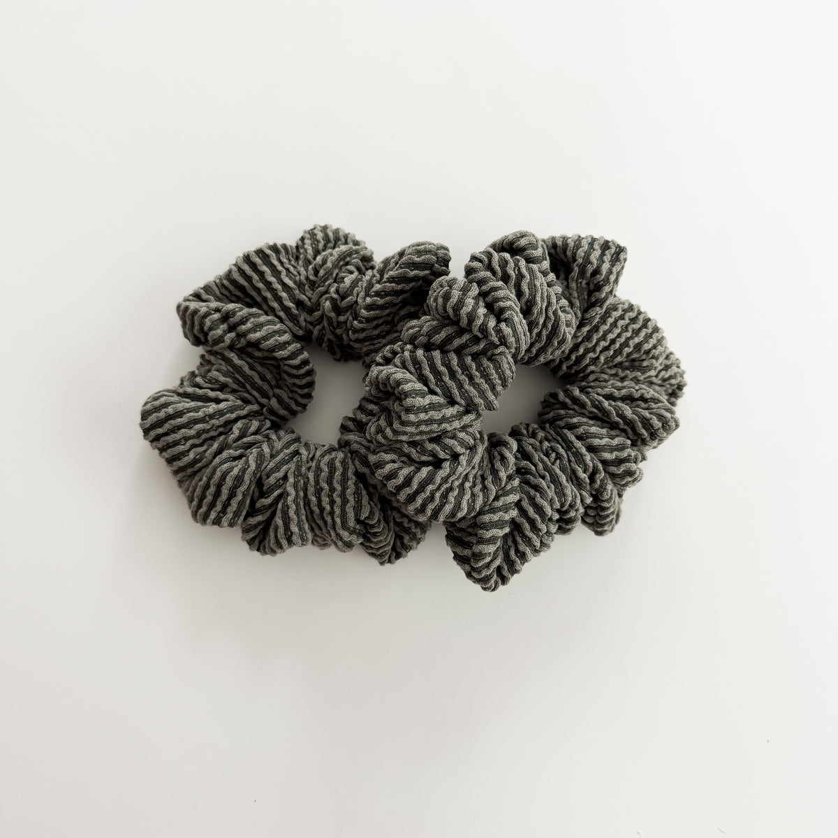 OLIVE | Wave Ribbed Scrunchie