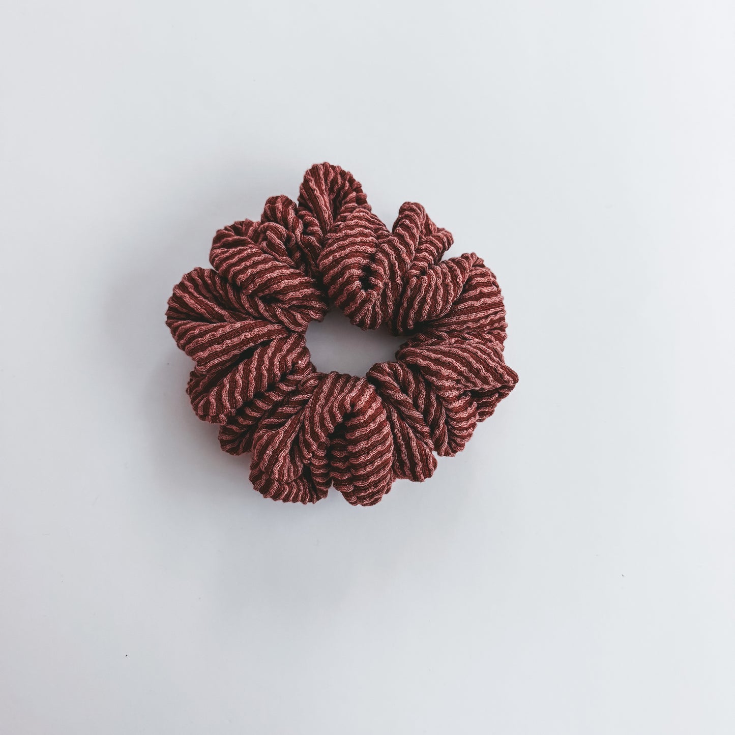 CINNAMON | Wave Ribbed Scrunchie